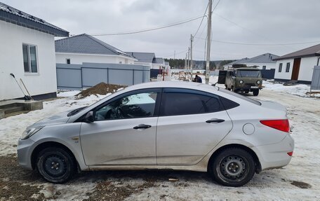 Hyundai Solaris II рестайлинг, 2013 год, 750 000 рублей, 4 фотография