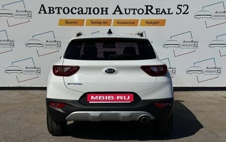 KIA Stonic, 2019 год, 1 749 000 рублей, 8 фотография