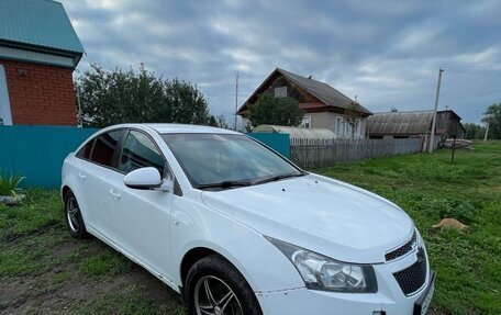 Chevrolet Cruze II, 2012 год, 700 000 рублей, 4 фотография