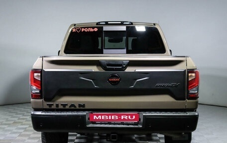 Nissan Titan II, 2021 год, 6 390 000 рублей, 6 фотография