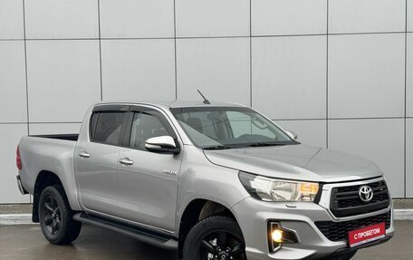 Toyota Hilux VIII, 2015 год, 2 690 000 рублей, 6 фотография