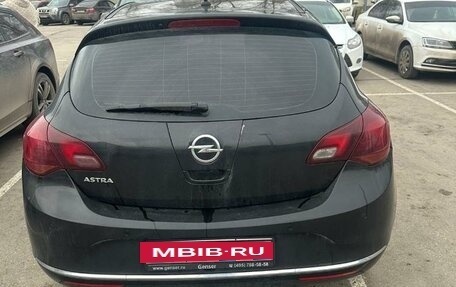 Opel Astra J, 2013 год, 880 000 рублей, 4 фотография