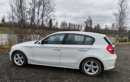 BMW 1 серия, 2011 год, 990 000 рублей, 1 фотография