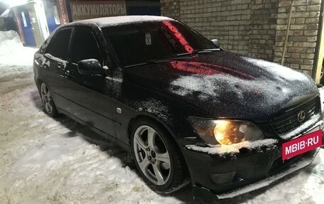 Lexus IS II рестайлинг 2, 1999 год, 870 000 рублей, 18 фотография