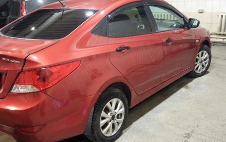 Hyundai Solaris II рестайлинг, 2012 год, 645 000 рублей, 7 фотография