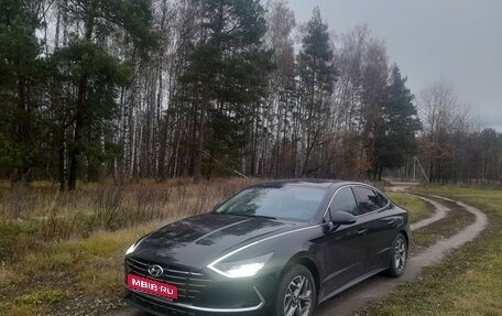 Hyundai Sonata VIII, 2020 год, 2 750 000 рублей, 2 фотография