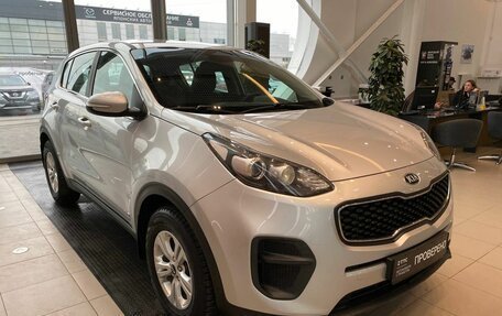 KIA Sportage IV рестайлинг, 2018 год, 2 022 500 рублей, 3 фотография