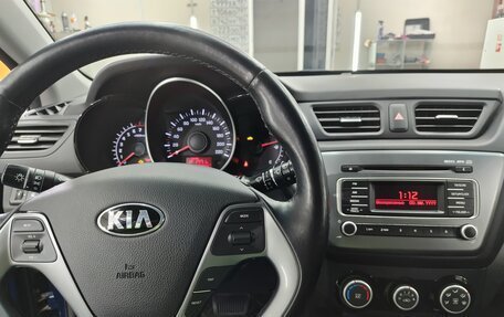 KIA Rio III рестайлинг, 2015 год, 1 600 000 рублей, 16 фотография