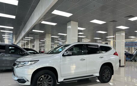 Mitsubishi Pajero Sport III рестайлинг, 2019 год, 3 296 000 рублей, 3 фотография