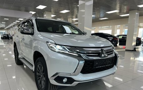 Mitsubishi Pajero Sport III рестайлинг, 2019 год, 3 296 000 рублей, 7 фотография