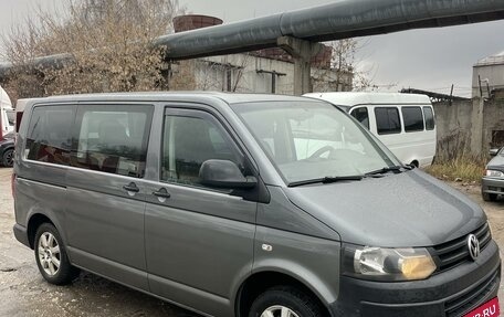 Volkswagen Caravelle T5, 2014 год, 1 850 000 рублей, 4 фотография