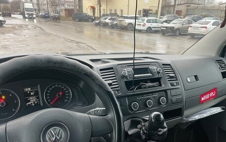 Volkswagen Caravelle T5, 2014 год, 1 850 000 рублей, 15 фотография