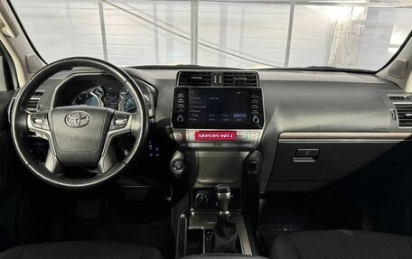 Toyota Land Cruiser Prado 150 рестайлинг 2, 2021 год, 6 060 000 рублей, 13 фотография