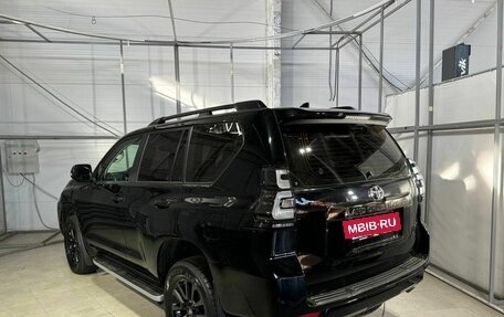 Toyota Land Cruiser Prado 150 рестайлинг 2, 2021 год, 6 060 000 рублей, 7 фотография