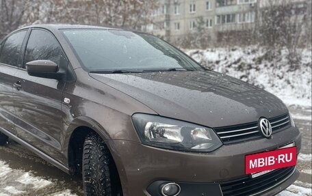 Volkswagen Polo VI (EU Market), 2015 год, 1 070 000 рублей, 3 фотография