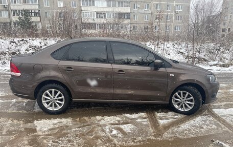 Volkswagen Polo VI (EU Market), 2015 год, 1 070 000 рублей, 10 фотография