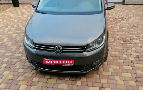 Volkswagen Touran III, 2012 год, 950 000 рублей, 7 фотография