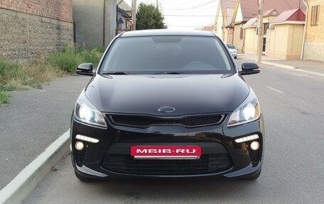 KIA Rio IV, 2017 год, 1 590 000 рублей, 3 фотография