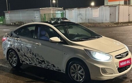 Hyundai Solaris II рестайлинг, 2013 год, 650 000 рублей, 2 фотография