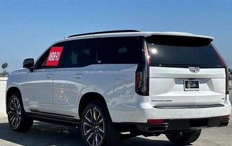 Cadillac Escalade V, 2024 год, 17 999 000 рублей, 7 фотография