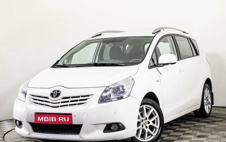 Toyota Verso I, 2011 год, 949 000 рублей, 1 фотография