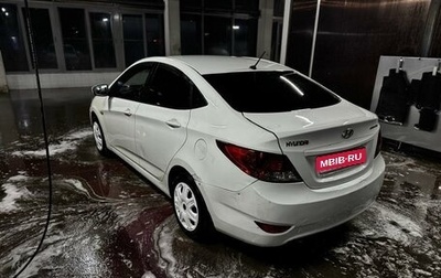 Hyundai Solaris II рестайлинг, 2013 год, 620 000 рублей, 1 фотография