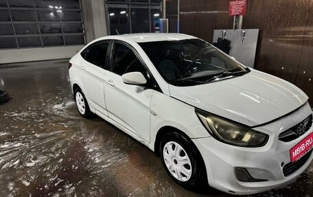 Hyundai Solaris II рестайлинг, 2013 год, 620 000 рублей, 3 фотография