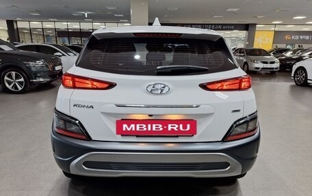 Hyundai Kona I, 2021 год, 1 725 000 рублей, 4 фотография