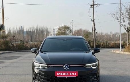 Volkswagen Golf GTI, 2022 год, 2 625 000 рублей, 2 фотография