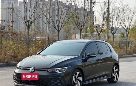 Volkswagen Golf GTI, 2022 год, 2 625 000 рублей, 3 фотография