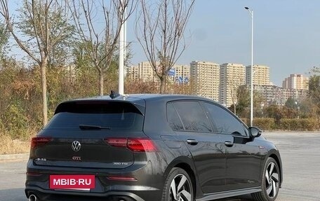 Volkswagen Golf GTI, 2022 год, 2 625 000 рублей, 6 фотография