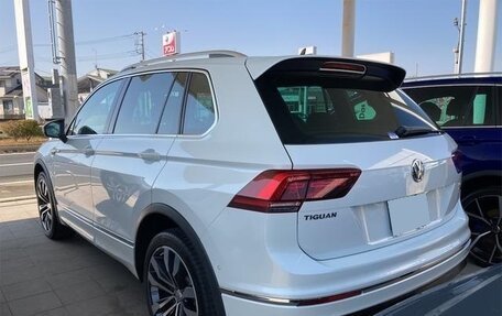 Volkswagen Tiguan II, 2020 год, 2 253 000 рублей, 4 фотография