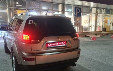 Mitsubishi Outlander III рестайлинг 3, 2008 год, 1 300 000 рублей, 3 фотография