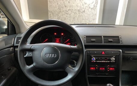 Audi A4, 2003 год, 999 000 рублей, 16 фотография