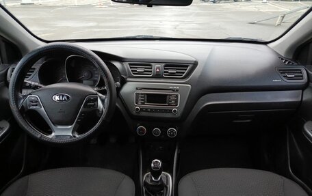 KIA Rio III рестайлинг, 2015 год, 913 000 рублей, 17 фотография