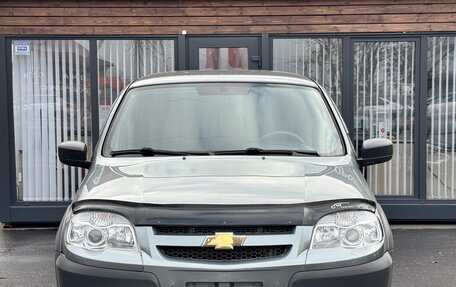 Chevrolet Niva I рестайлинг, 2013 год, 680 000 рублей, 2 фотография