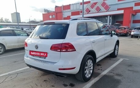 Volkswagen Touareg III, 2014 год, 2 700 000 рублей, 3 фотография