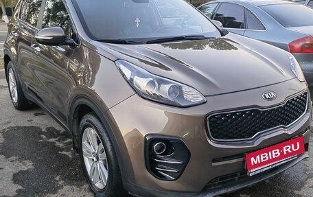 KIA Sportage IV рестайлинг, 2018 год, 2 200 000 рублей, 2 фотография