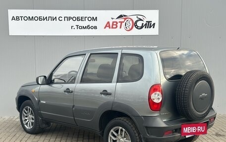 Chevrolet Niva I рестайлинг, 2010 год, 525 000 рублей, 5 фотография