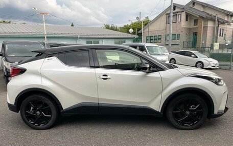 Toyota C-HR I рестайлинг, 2021 год, 2 272 000 рублей, 7 фотография