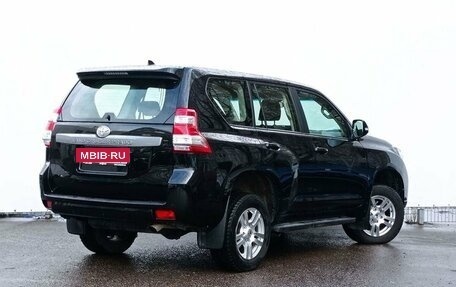 Toyota Land Cruiser Prado 150 рестайлинг 2, 2017 год, 4 100 000 рублей, 5 фотография