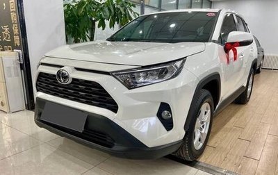 Toyota RAV4, 2020 год, 2 750 000 рублей, 1 фотография