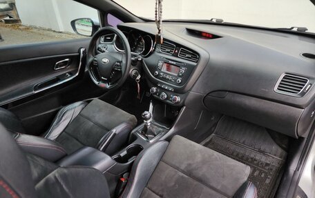 KIA cee'd GT II, 2014 год, 1 400 000 рублей, 14 фотография