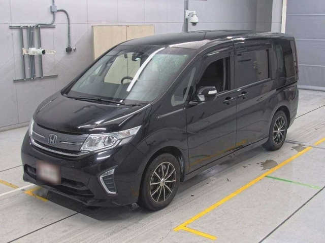 Honda Stepwgn V, 2016 год, 1 760 000 рублей, 2 фотография