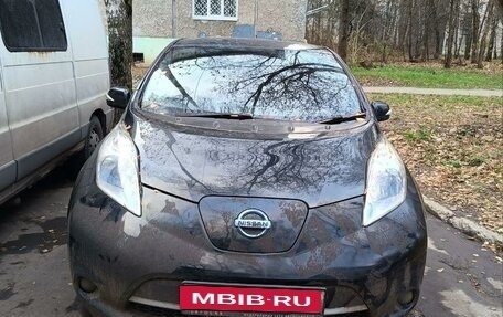 Nissan Leaf I, 2013 год, 500 000 рублей, 1 фотография