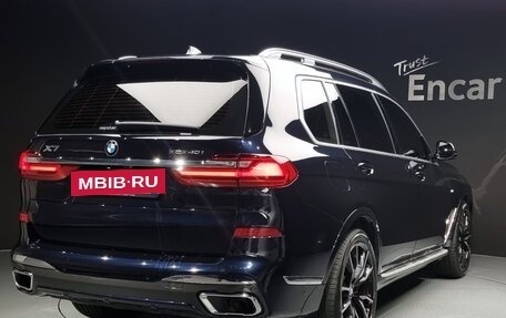 BMW X7, 2021 год, 7 000 000 рублей, 3 фотография