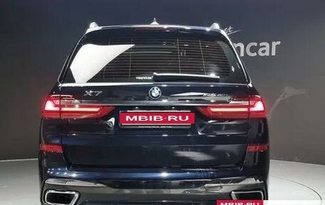 BMW X7, 2021 год, 7 000 000 рублей, 4 фотография