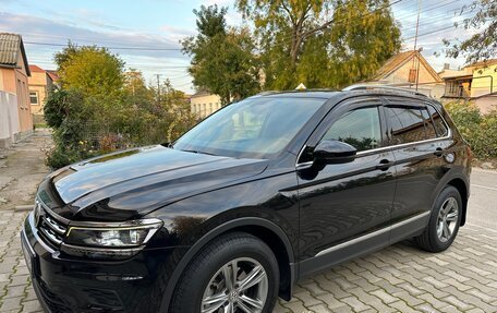 Volkswagen Tiguan II, 2017 год, 2 590 000 рублей, 1 фотография