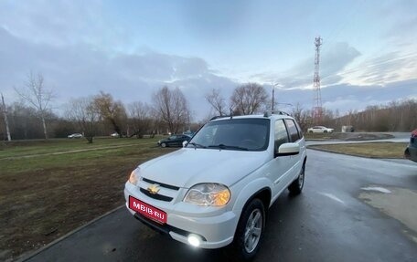 Chevrolet Niva I рестайлинг, 2015 год, 825 000 рублей, 1 фотография