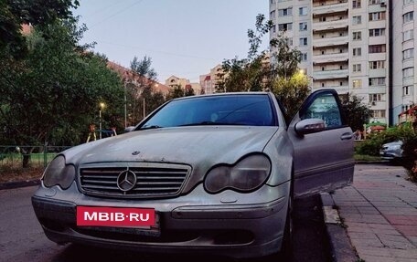 Mercedes-Benz C-Класс, 2001 год, 420 000 рублей, 2 фотография